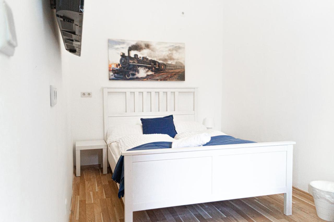Pleasant 3Br Shared Apartment- Ideal For Longstays Bécs Kültér fotó