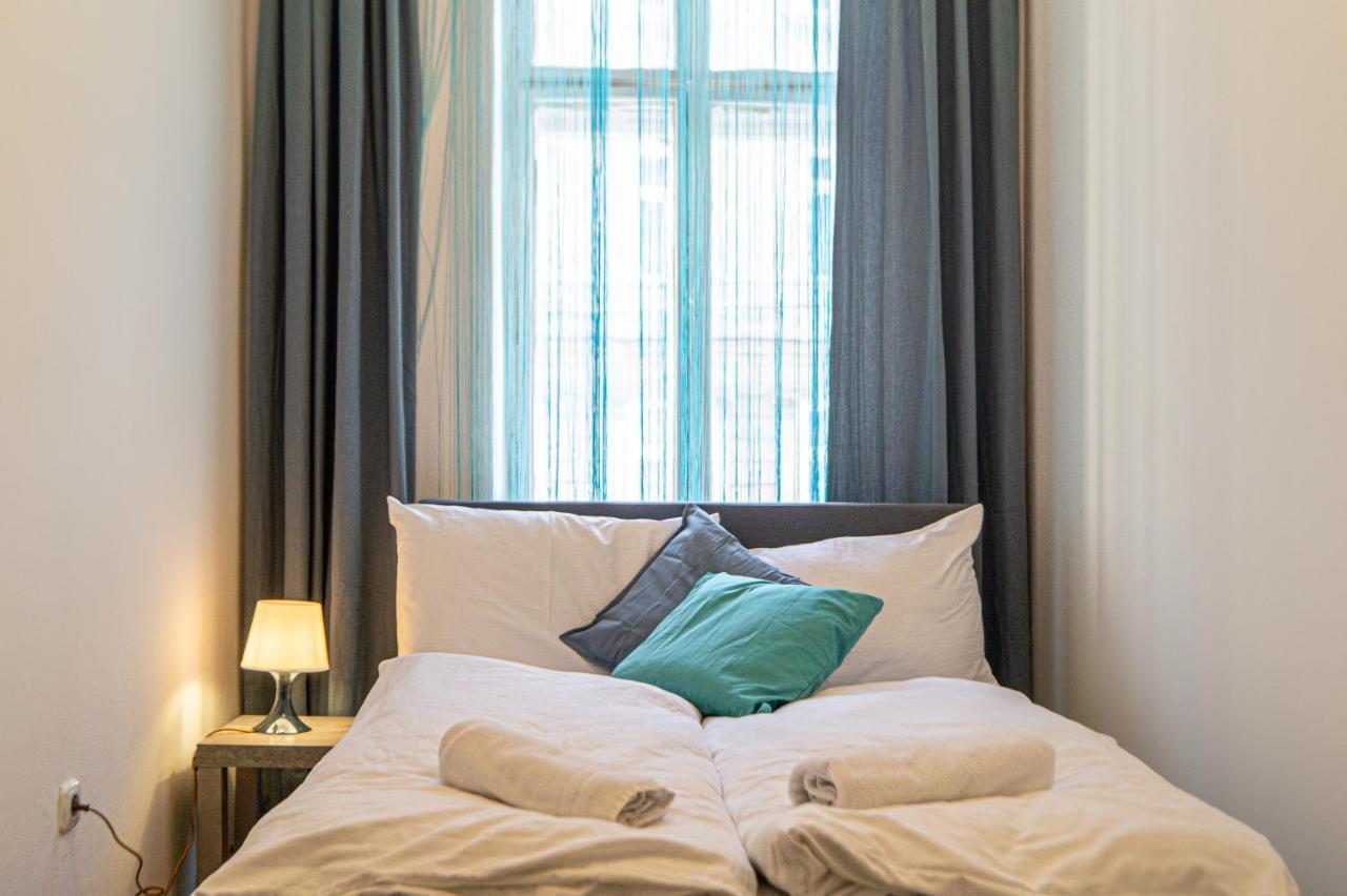 Pleasant 3Br Shared Apartment- Ideal For Longstays Bécs Kültér fotó