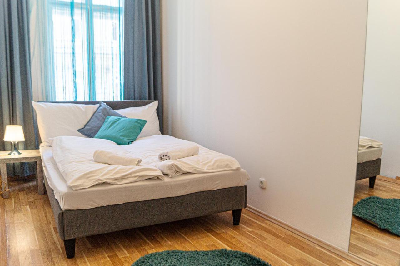 Pleasant 3Br Shared Apartment- Ideal For Longstays Bécs Kültér fotó