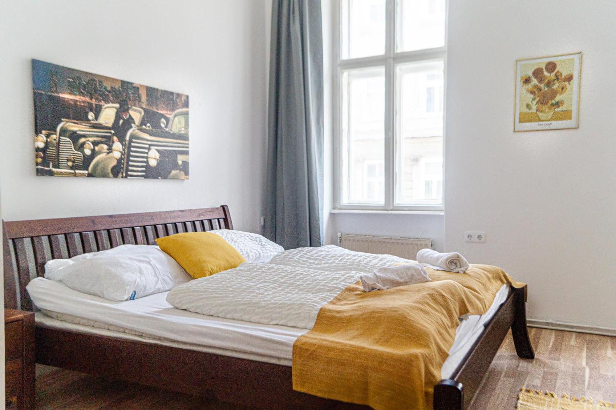 Pleasant 3Br Shared Apartment- Ideal For Longstays Bécs Kültér fotó